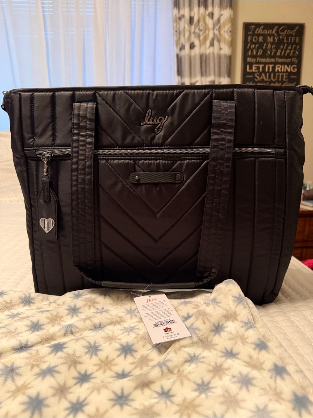 lug Paddle-Black Tote